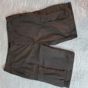 GAP Men's Gray Khakis Cargo Shorts, Size 38W